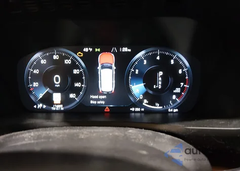 2016 Volvo Xc90 T6 Inscription z USA, uszkodzony, nr VIN YV4A22PL1G1020611